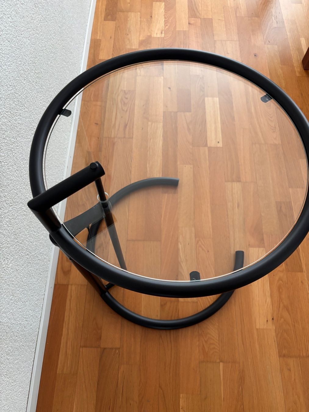 Classicon Tische: ClassiCon Adjustable Table E 1027 – Black Version – Gebraucht aus Bern von Aero72 1