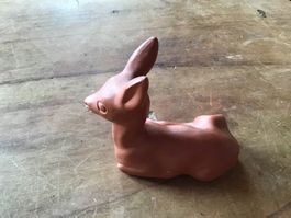 Herziges altes Keramik Bambi