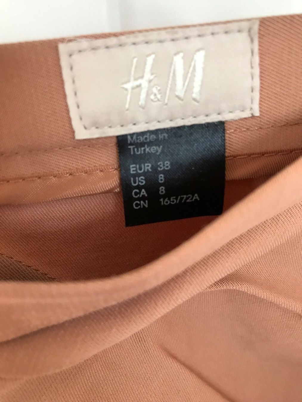 H&M Gonne: Jupe H&M lachsfarben (38) – Usato da Zürich venduto da lanouvelle 2