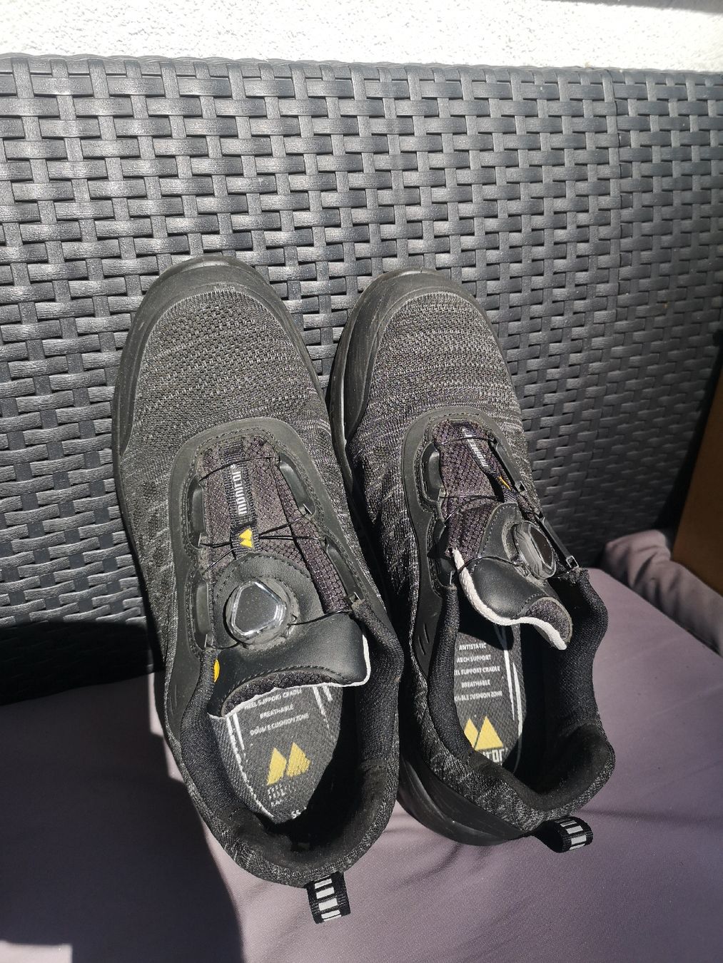 Scarpe da uomo: ARBEITSSCHUHE schutzschuhe GR. 45 – Usato da Dietikon venduto da pokerface5 3