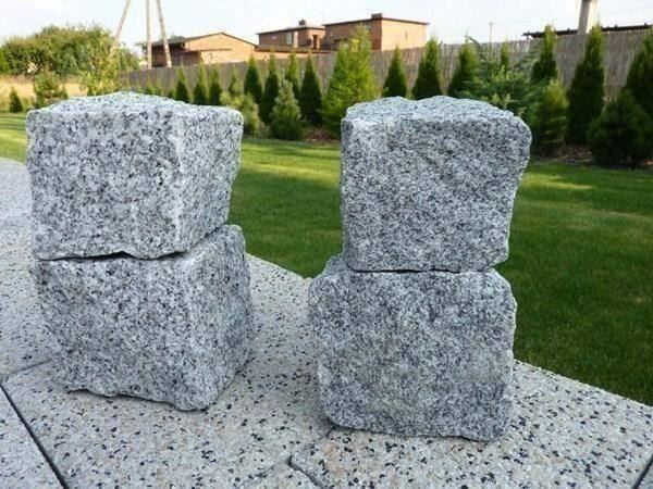 Pierres & tuiles: PFLASTERSTEINE/ GARTENSTEINE HELLGRAU – Neuf avec emballage d'origine à Azmoos par granit015 1