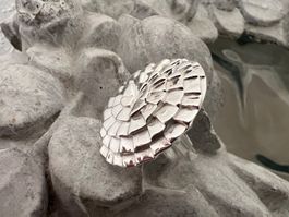 Hammer Ring - besonderes Design - G: 53 - Ø: 3cm neu! Muster