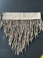 Ceinture à franges en cuir suède crème - Style bohème chic!