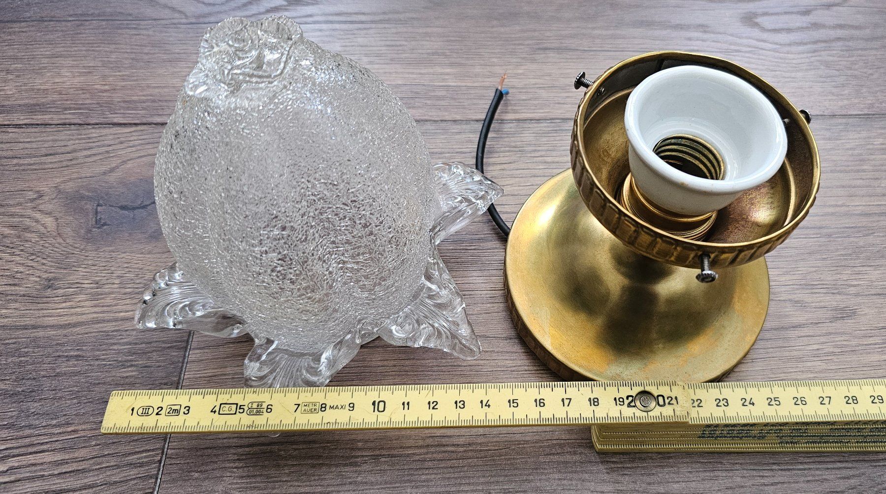 Kronleuchter & Deckenlampen: Lampe 1910 bis 1920 mit Eisglas – Gebraucht aus Kirchleerau von Hauselmann 1