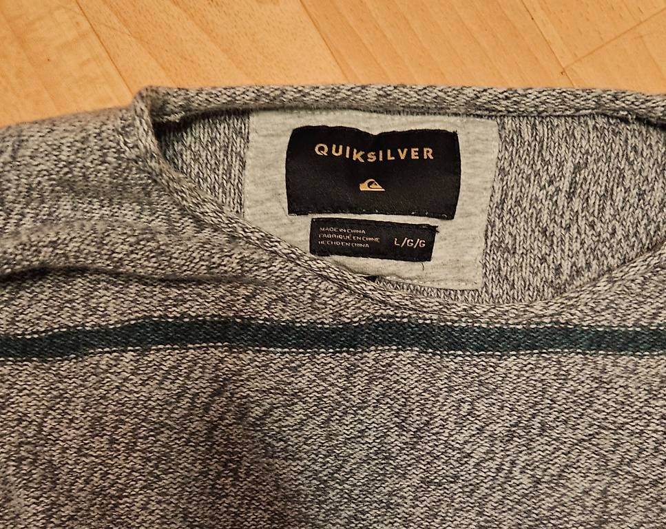 Pullover & Sweatshirts: Quicksilver gute Qualität Pullover – Gebraucht aus Basel von spo_9r87 1
