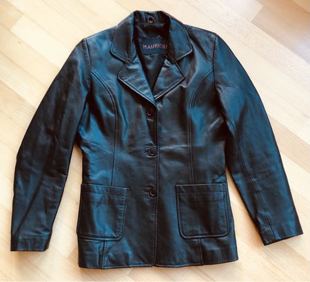 Klassische schwarze Lederjacke M/L