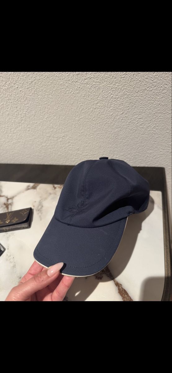 Loro Piana Autres vêtements & accessoires: Loro Piana  – D'occasion à Reinach AG par MineD