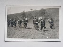 Carte postale soldat lance-mines armée suisse, mortier 81 mm