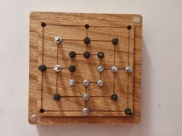 Mühlespiel aus Holz mit Magnet - Handgemacht - Neuwertig!
