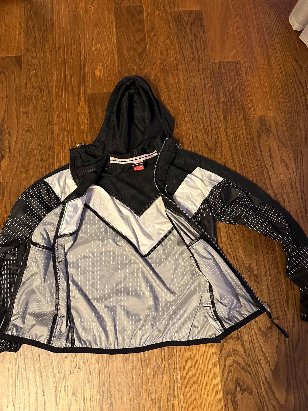 Puma Giacche: Puma Jacke Gr. XS - Super Zustand – Usato da Zürich venduto da anyka 1