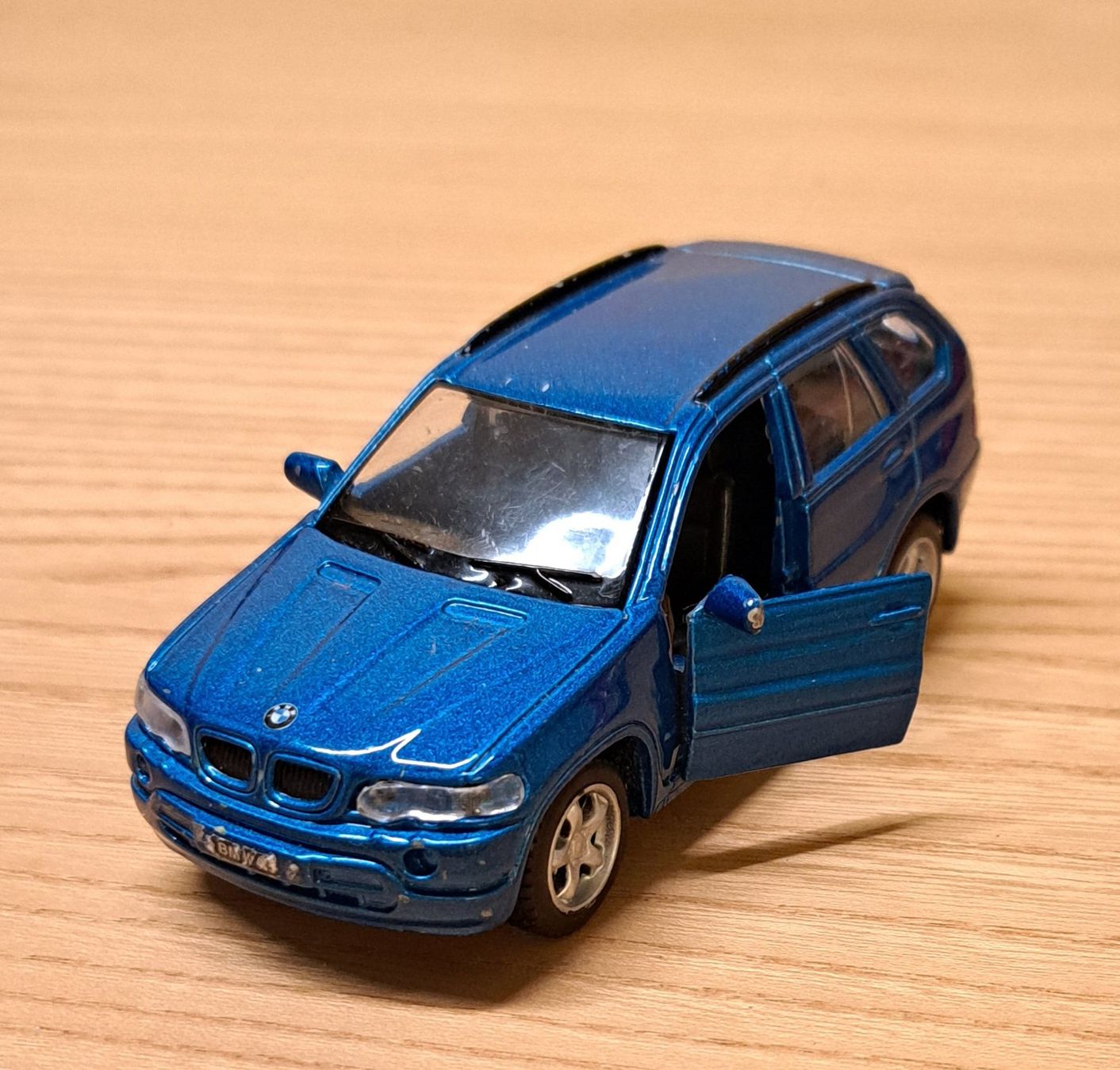 BMW Modellini d'auto: BMW X5 Modell / Maisto – Usato da Dietlikon venduto da kosta.katoglou 1