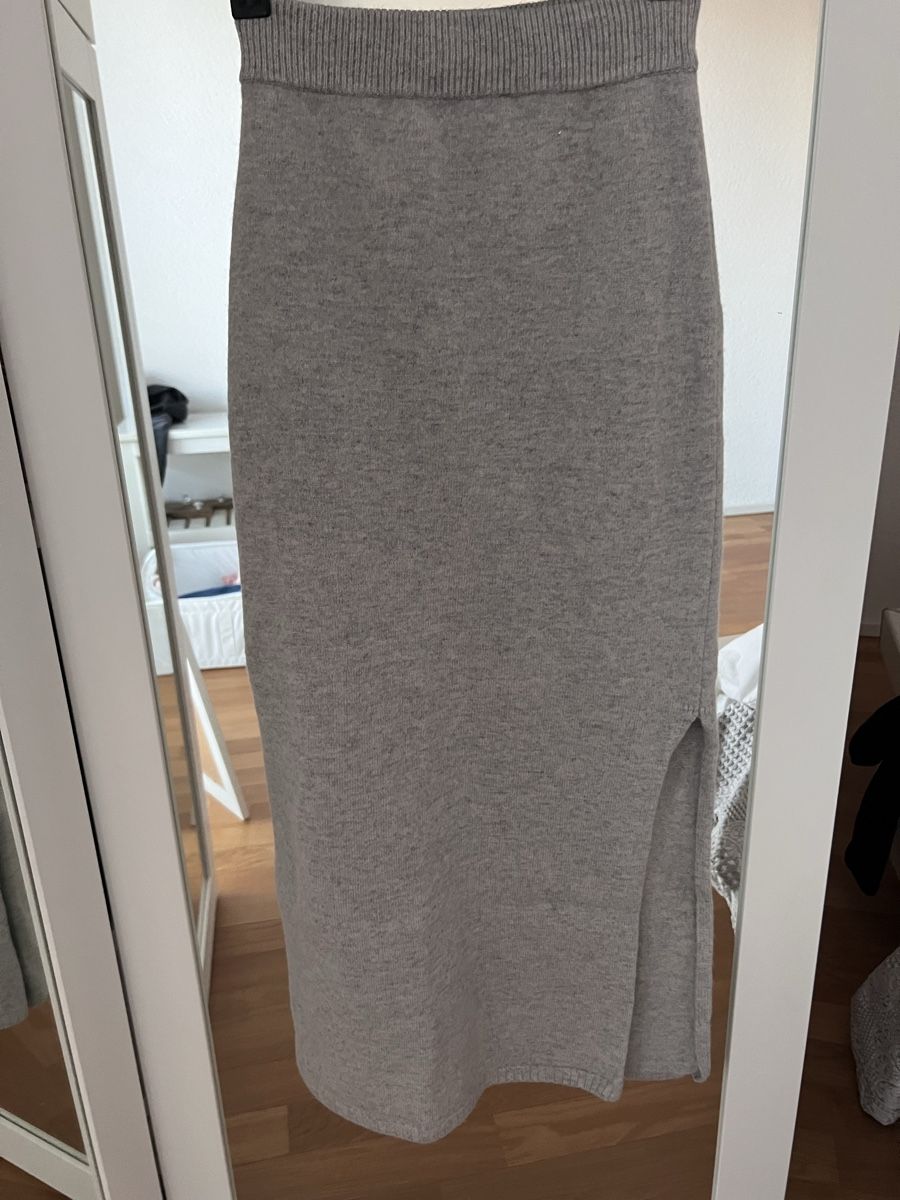 Gonne: Elegant Knitted Pencil Skirt – Usato da Goldau venduto da Kseniya123 4