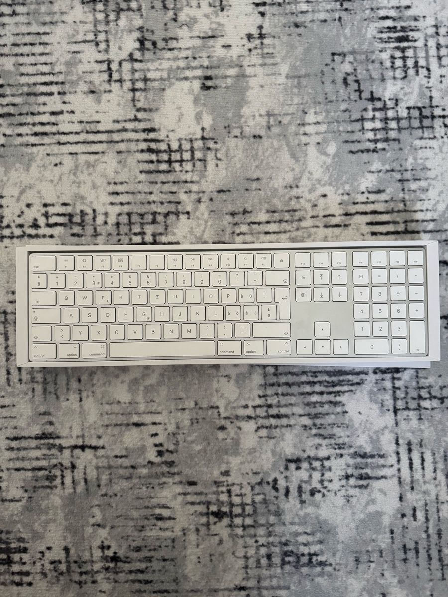 Apple Tastaturen: Magic Keyboard + Mouse – Gebraucht aus Dulliken von alpi.cards 1