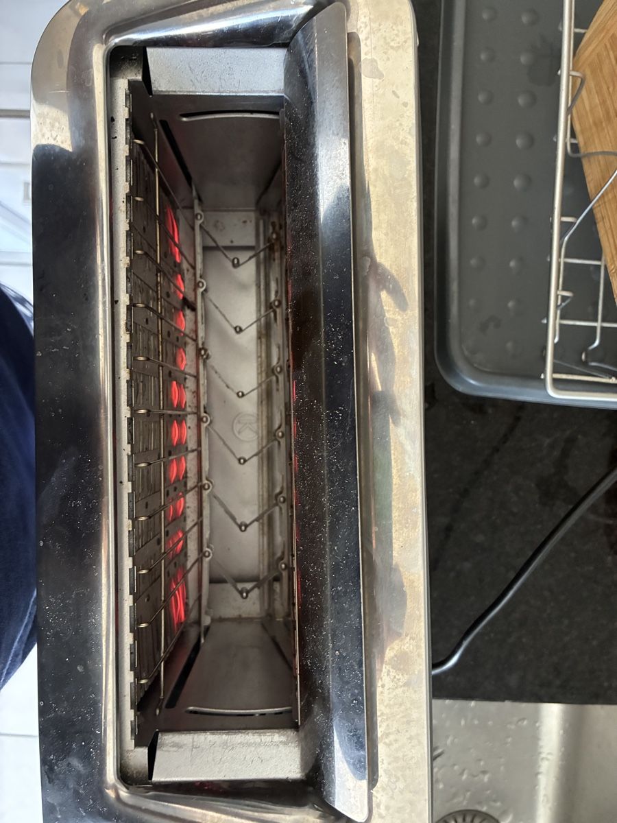 Kenwood Elettrodomestici da cucina: Kenwood TTM610 toaster – Usato da Schönenwerd venduto da P.Zwackelmann 2