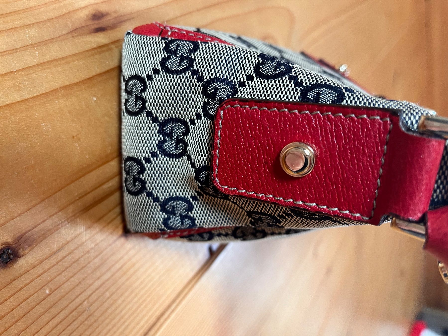 Gucci Borse da donna: Gucci Handtasche – Usato da Diemtigen venduto da gea_l6g2 5
