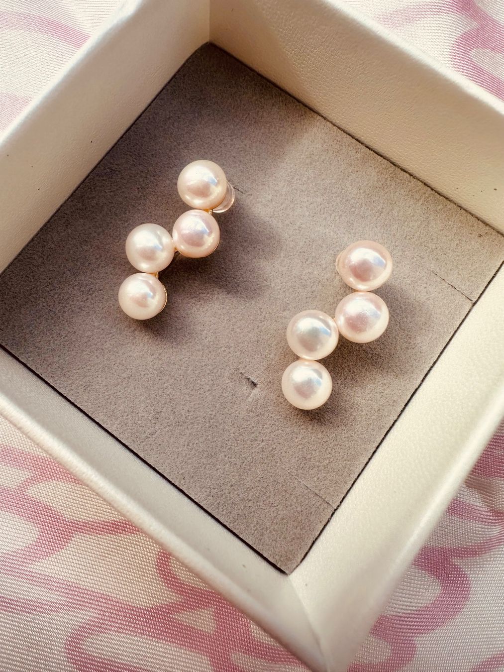 Orecchini pendenti & Orecchini a lobo: Boucles d'oreilles perles élégantes – Nuovo (secondo la descrizione) da St-Maurice venduto da Sandrinette123