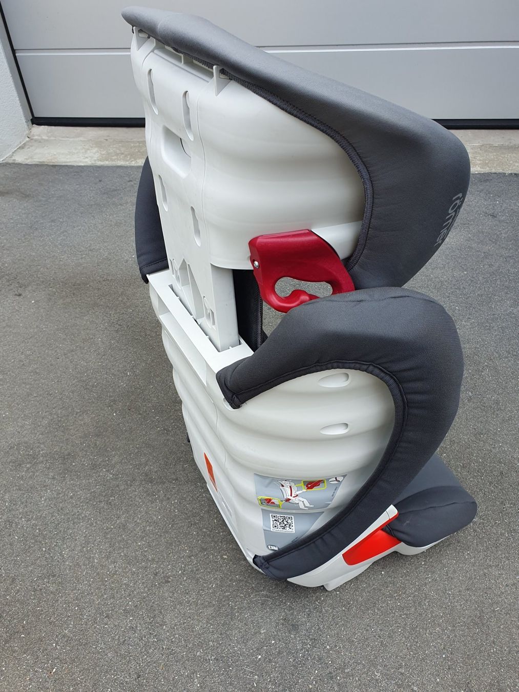 Britax Römer Auto-Kindersitze: Römer Universal Kindersitz 15-36 kg – Gebraucht aus Triesen von platzproblem1 2