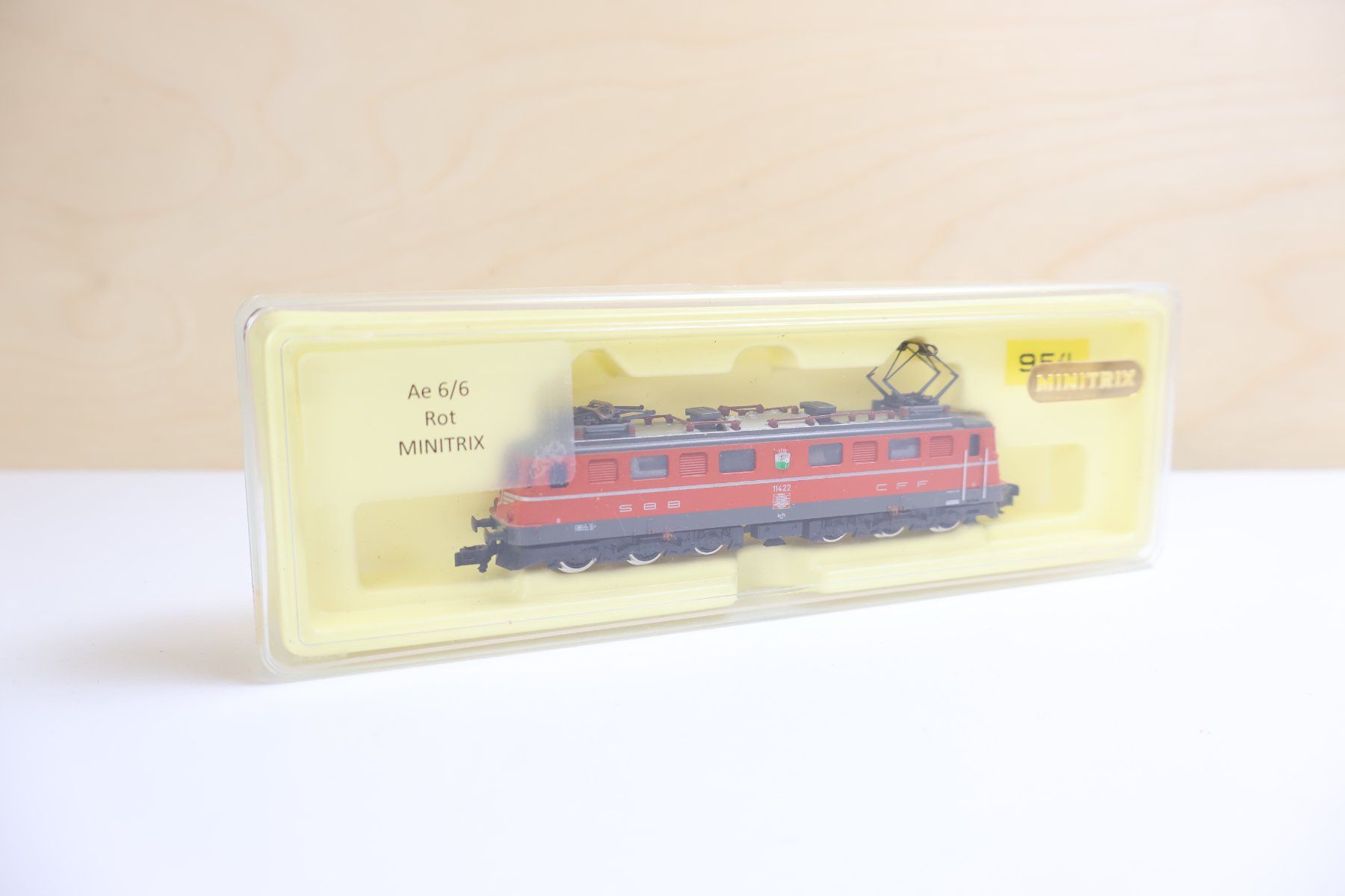 Trix Modellini di ferrovie: Minitrix SBB Ae 6/6 E-Lok Digital 12968 - Kanton Vaud – Usato da Winterthur venduto da Monstera 8
