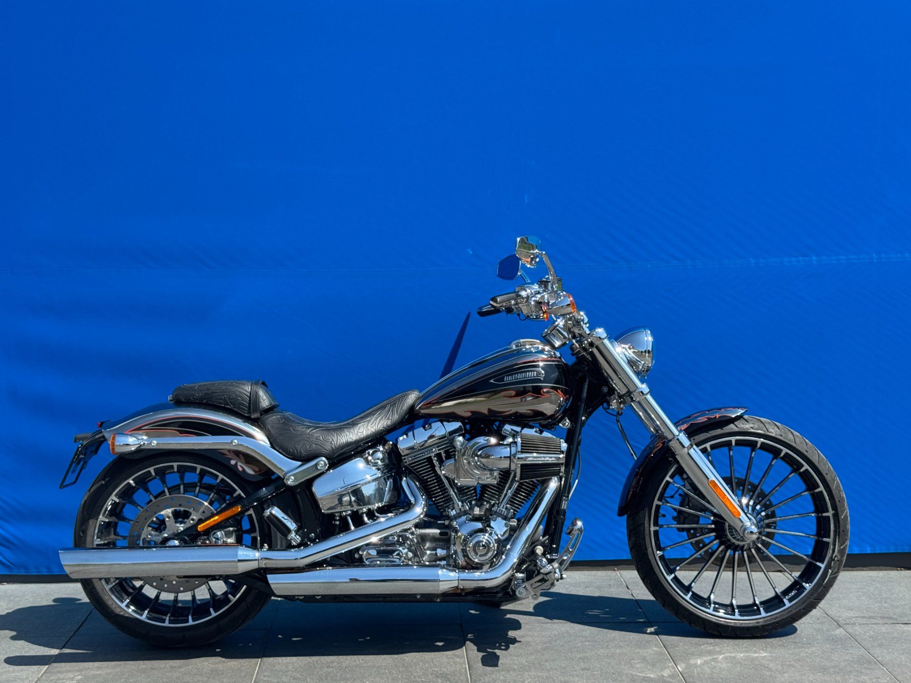 Harley-Davidson Chopper: HARLEY-DAVIDSON FXSBSE Breakout ABS CVO 110 ab MFK – Usato da Escholzmatt venduto da Wikinger11