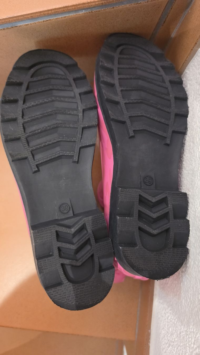 Scarpe da donna: Regenstiefel halbhoch Gr.39 – Nuovo (secondo la descrizione) da Uttwil venduto da ClaudiaZ07 2