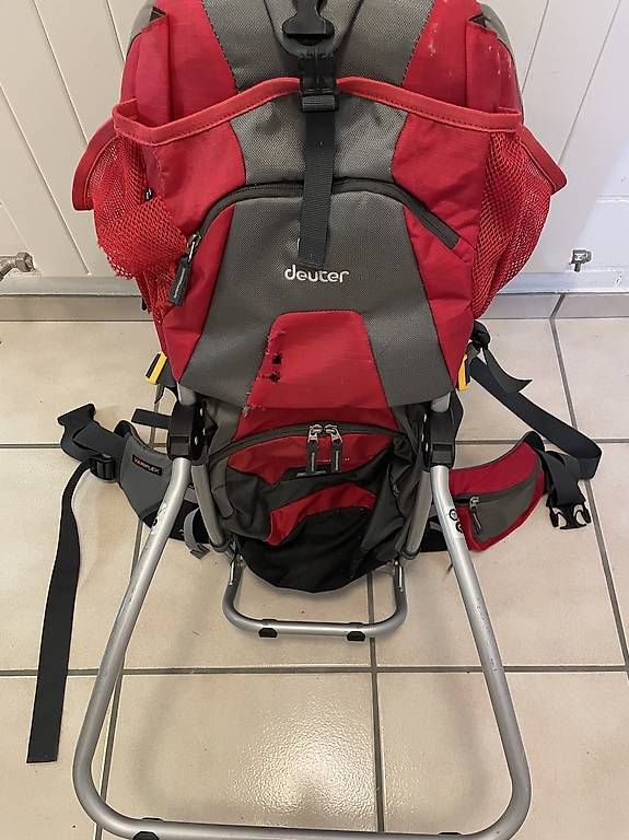 Deuter Sacs à dos: Kraxe, deuter Kindertrage – D'occasion à Kleindöttingen par Sandrasueneli 1