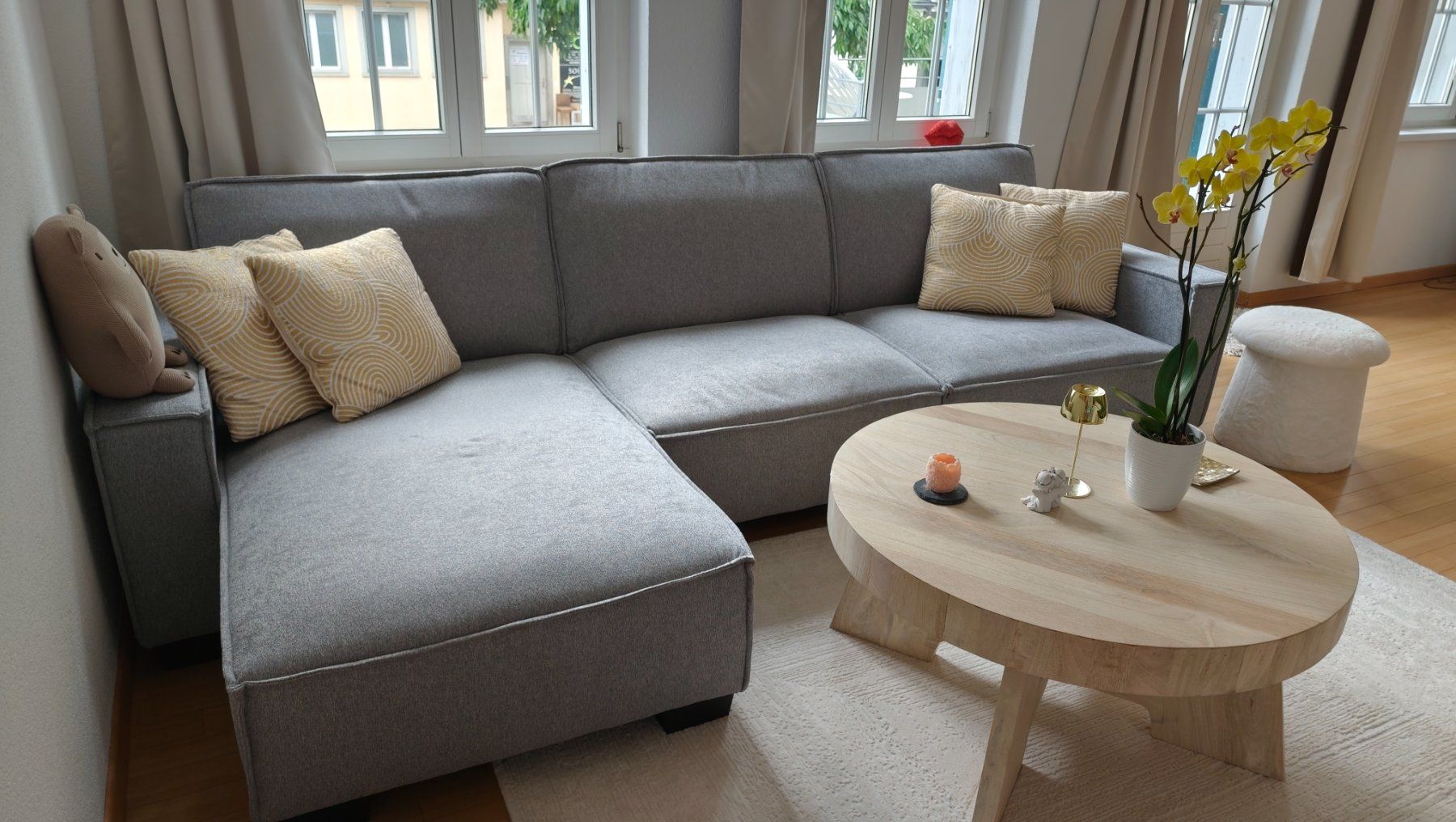 Sofas: Ecksofa Grau mit Ottomane guter Zustand – Gebraucht aus Altstätten SG von S.Willow 1