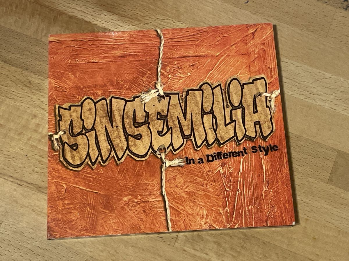 CD: CD: Sinsemilia - In A Different Style – Usato da Rheinfelden venduto da slimjim