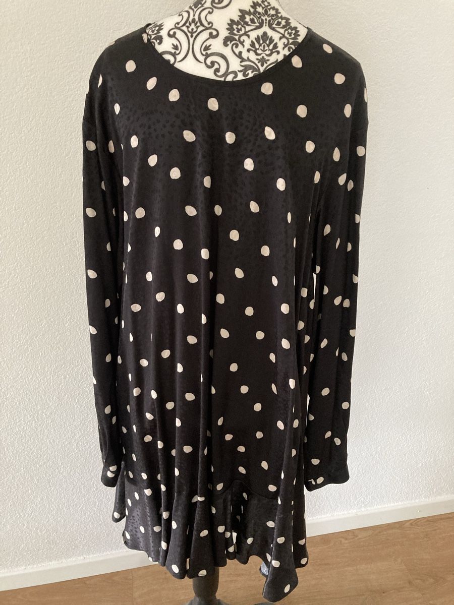 Kleider: Kleid – Neu (gemäss Beschreibung) aus Bettlach von Valgoy 1