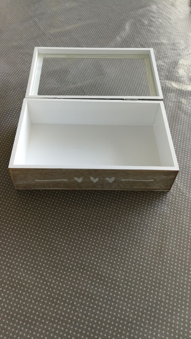 Alle Dekorationen: Dekorationsbox – Neu und originalverpackt aus Seengen von Esreja 1