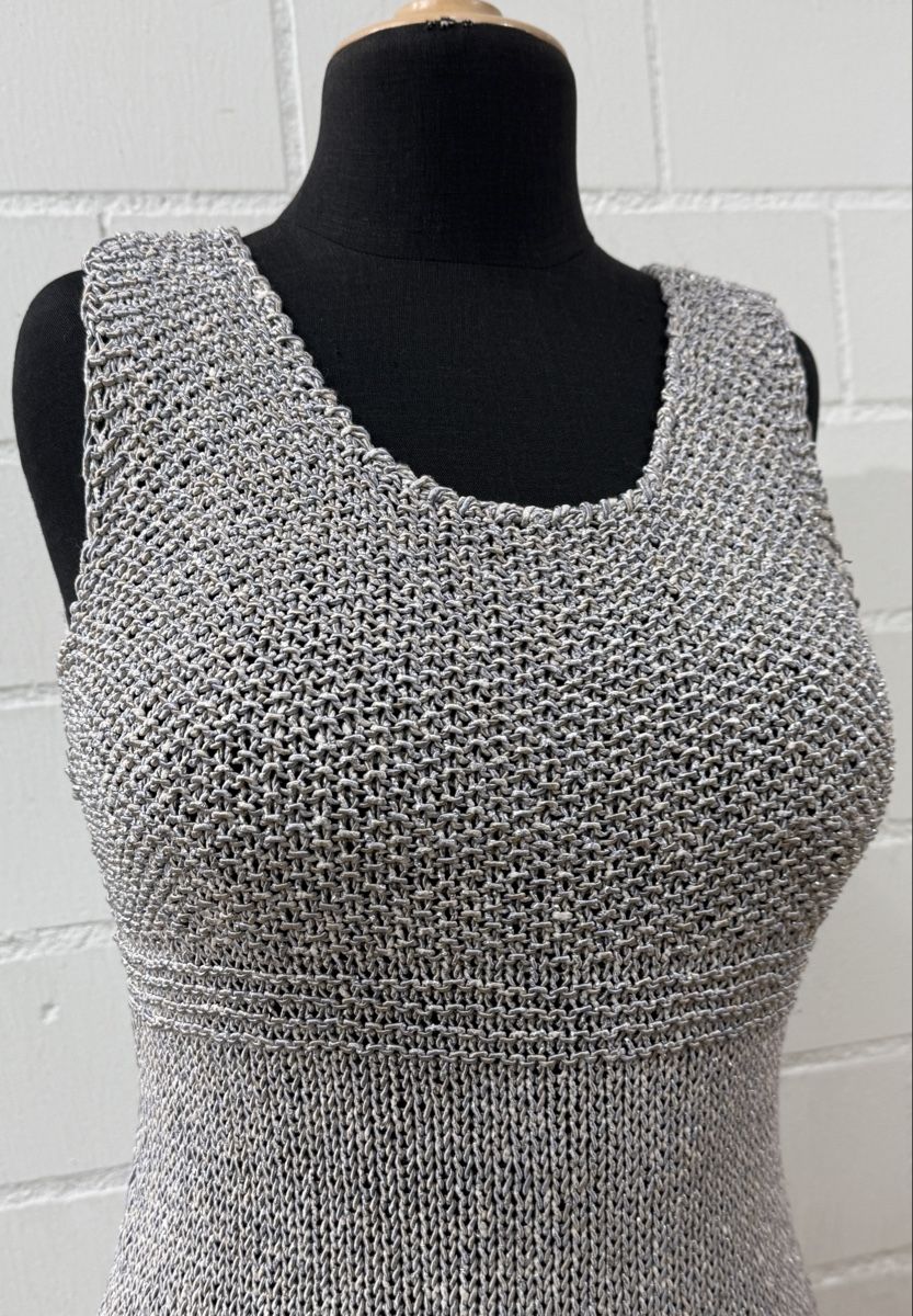Vestiti: Silbernes Strickkleid – Nuovo (secondo la descrizione) da Gächliwil venduto da dom_652g 2