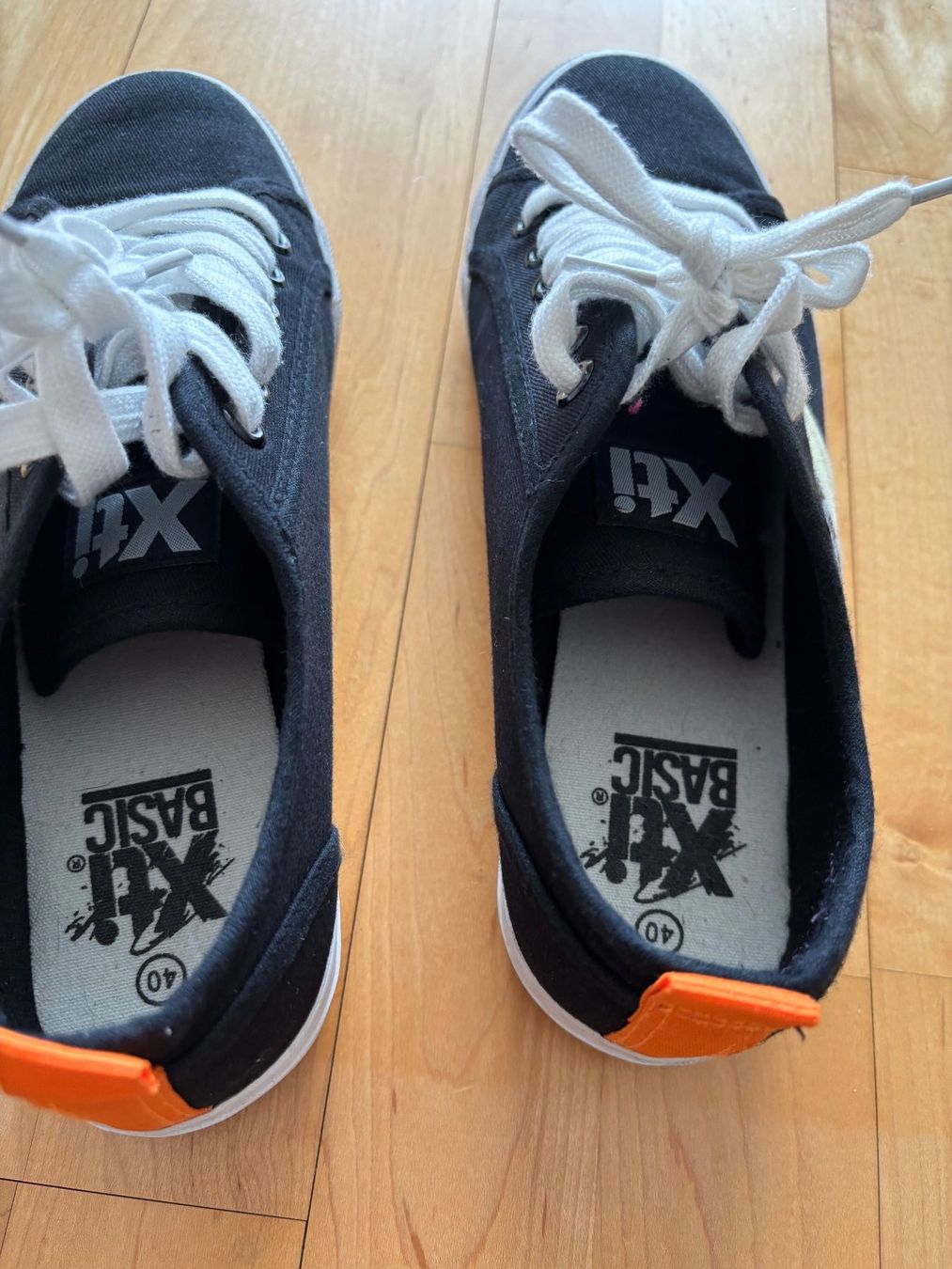 Damenschuhe: Sneakers Xti Grösse 40 neuwertig – Neu (gemäss Beschreibung) aus Niederwangen BE von Brillant11 2