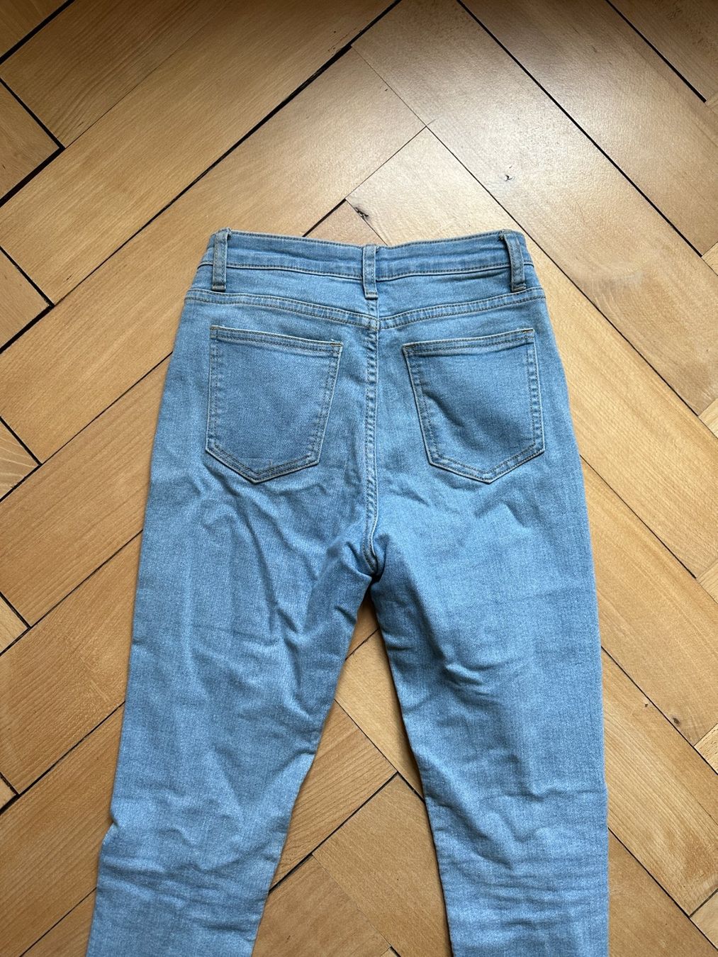 Shein Jeans: SHEIN - Jeans hellblau S – Gebraucht aus Zürich von Diazaio 2