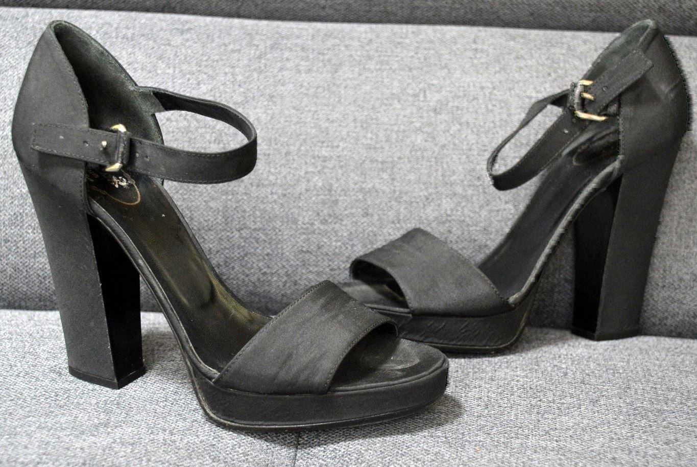 Prada Scarpe da donna: Sandalen / Sandales Prada .39 Seide / soie – Usato da Collonges venduto da Auganien 2