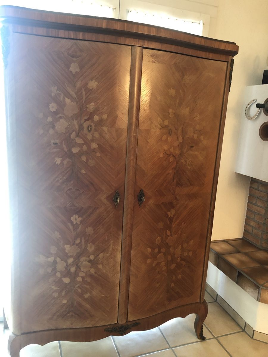 Armadi: Wohnzimmerschrank Rokoko Stil 1920 – Usato da Villmergen venduto da inf_qf8l 1
