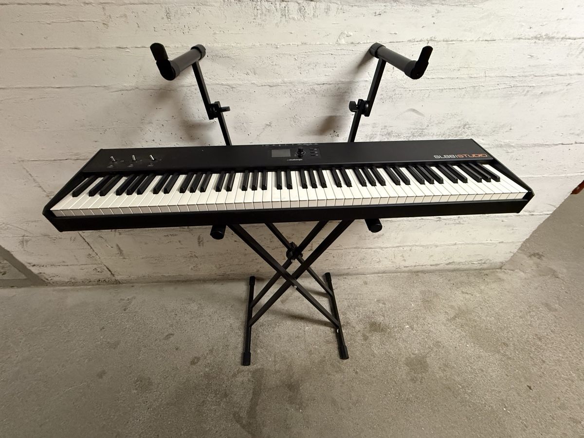 Instruments de musique: Studiologic SL88 Studio MIDI Controller gebrauchter Zustand – Défectueux à Moosseedorf par mar_b2vx