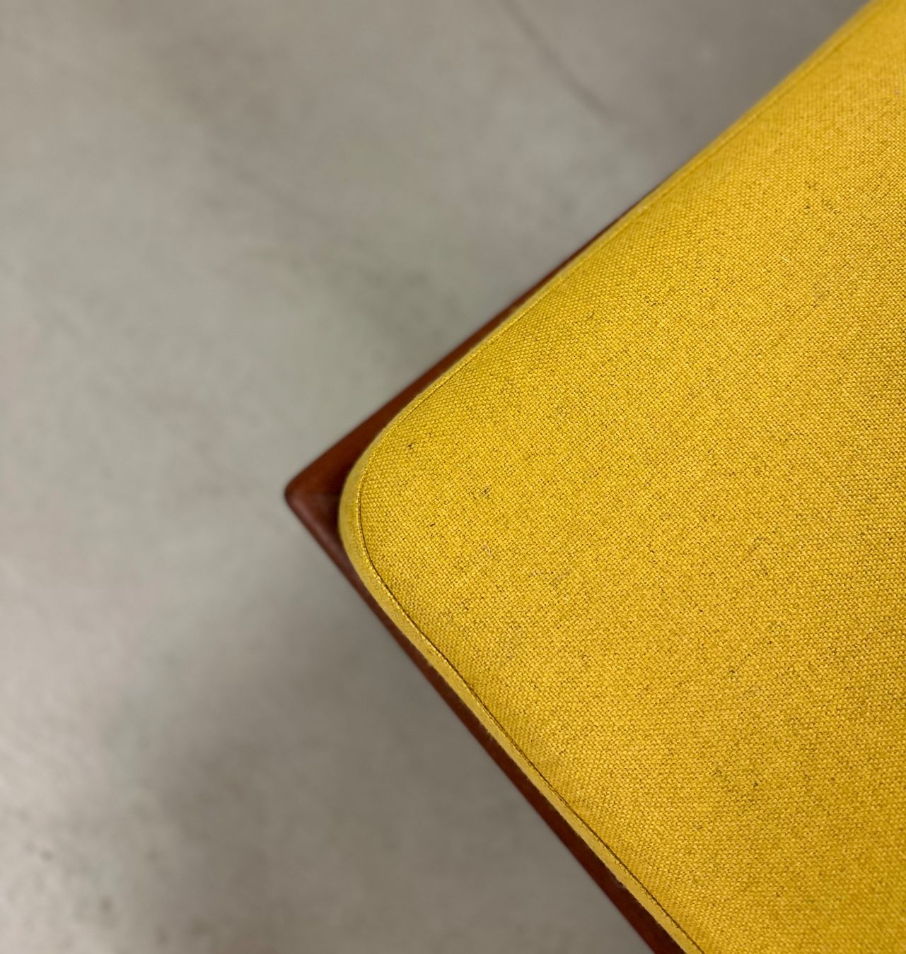 France & Søn Sofas: Teak Daybed Minerva Hvidt & Mølgaard 2er Sofa restauriert – Gebraucht aus Basel von MidMod20C 7