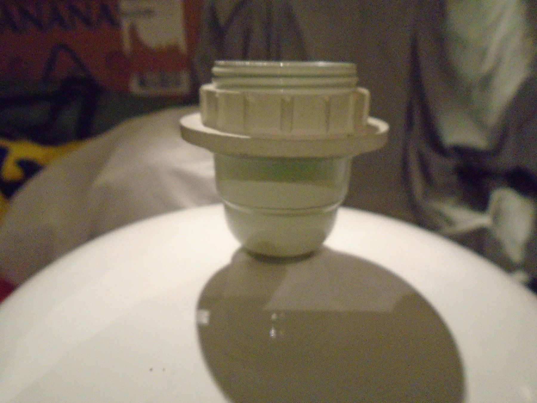 Lampen: Lampenfuss AKA, weiss – Gebraucht aus Zürich von Motzkuh 1