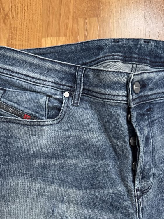 Diesel Jeans: Diesel Jeans – Usato da Bülach venduto da vic_v5hn 1