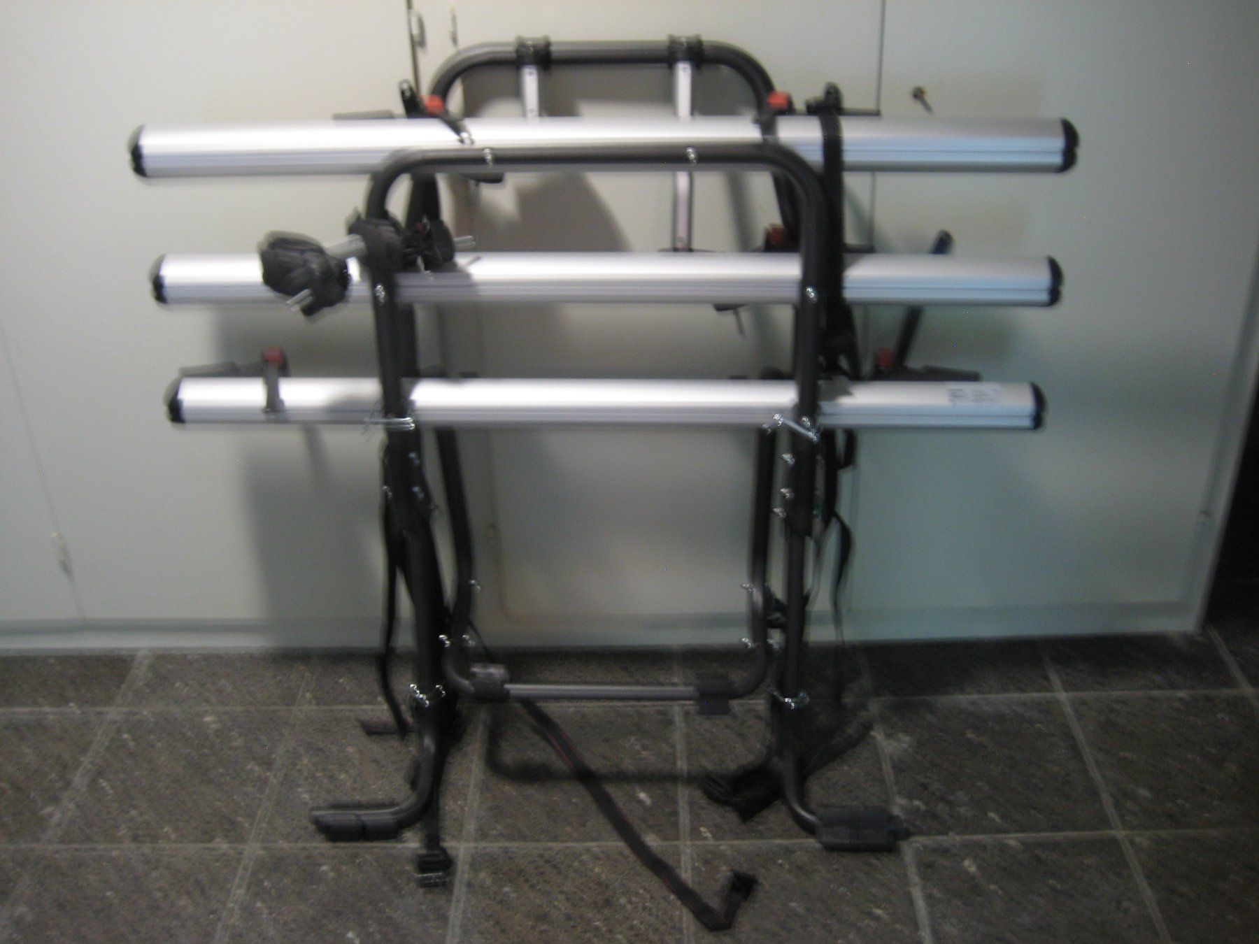Travi: Heckfahrrad Träger Ford Kuga III – Nuovo (secondo la descrizione) da Horgen venduto da pedro28 3