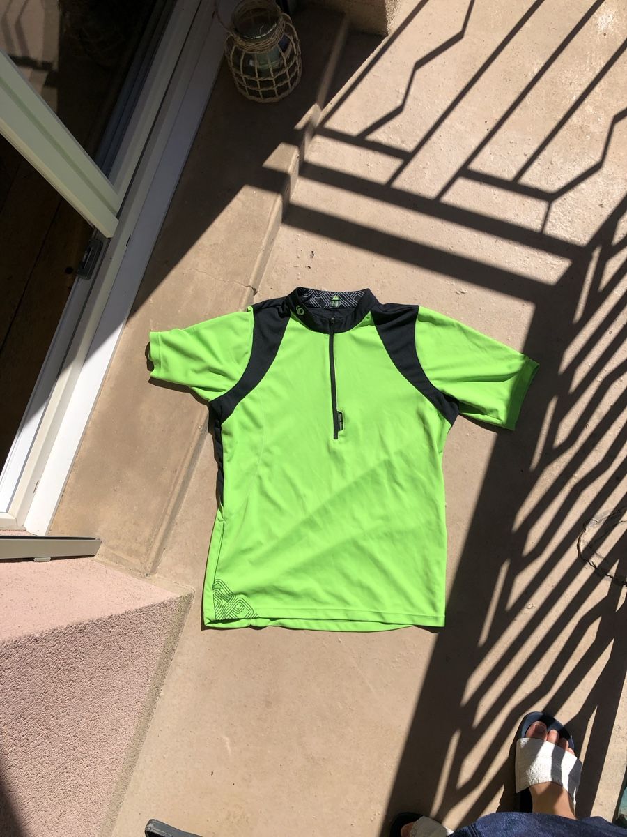 Pearl Izumi Canottiere & Pantaloni: Pearl Izumi Veloshirt – Usato da Fribourg venduto da ann_l9b7