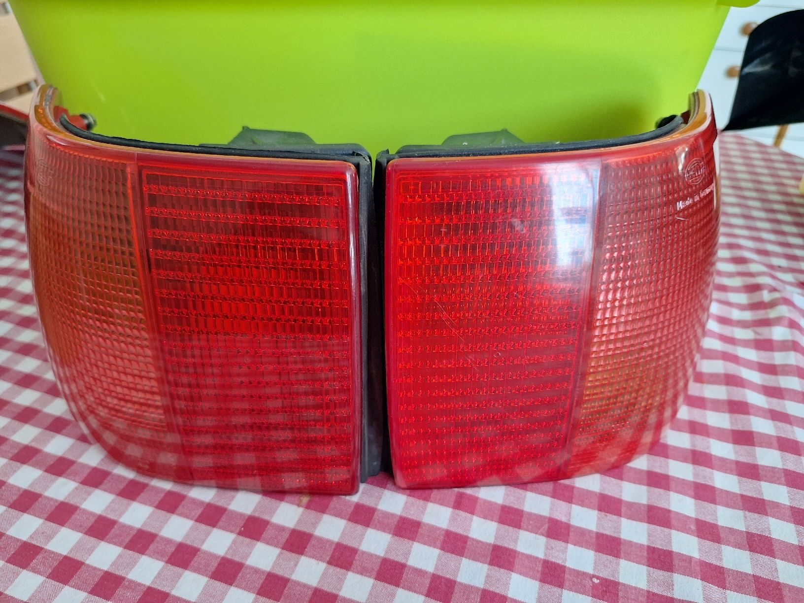 Audi Tutti pezzi di ricambio auto: Original Audi Cabriolet Rücklichter – Usato da Walzenhausen venduto da lar_d5fm 2