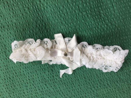 Strumpfband neu mit Zierstein und weisser Schleife