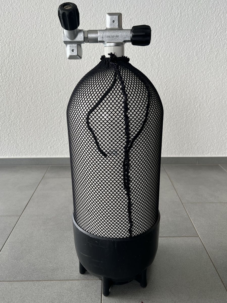 Tauchflaschen: Tauchflasche 15 Liter Stahl mit Doppelventil – Gebraucht aus Eschenbach SG von gamper02 1