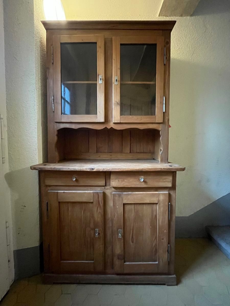 Credenze: Vaisselier / Buffet ancien – Usato da Bulle venduto da adriendr
