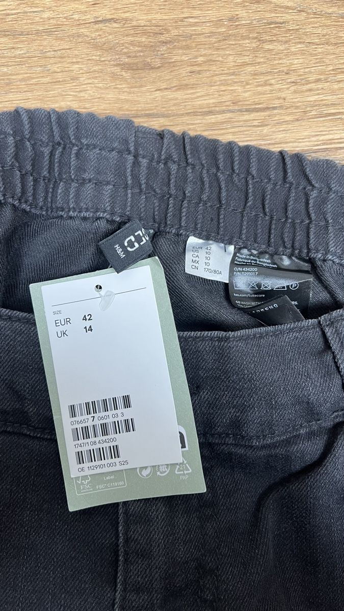 H&M Jeans: Cargo Jeans H&M Gr.42 - Neu – Neu und originalverpackt aus Visp von bluenero 2