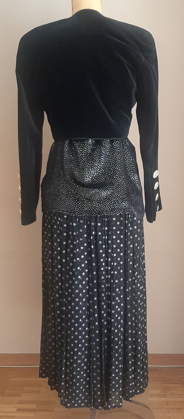 Escada Lotti di vestiti: Ensemble 3 pièces Escada vintage luxe – Usato da Chêne-Bourg venduto da chsandra34 4