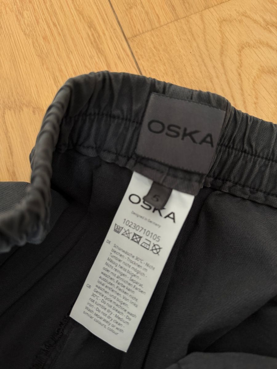 Oska Hosen: Pantalon OSKA gris anthracite T5 état neuf – Gebraucht aus Prangins von Leelou11 1