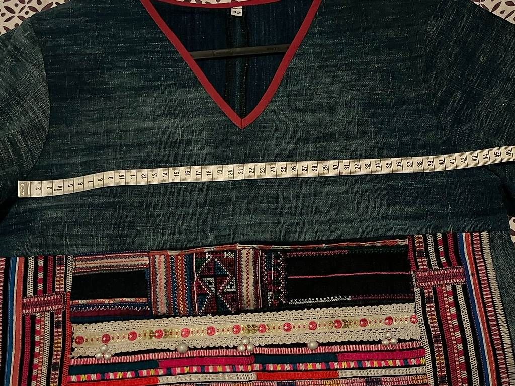 Gilets & Westen: Gilet thaïlandais brodé à la main – Gebraucht aus Sion von Alvaten 3
