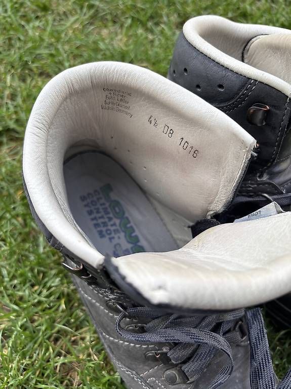 Lowa Scarpe da donna: Neuwertige LOWA Wanderstiefel – Usato da Menziken venduto da SabrinaMarinaSilva 3