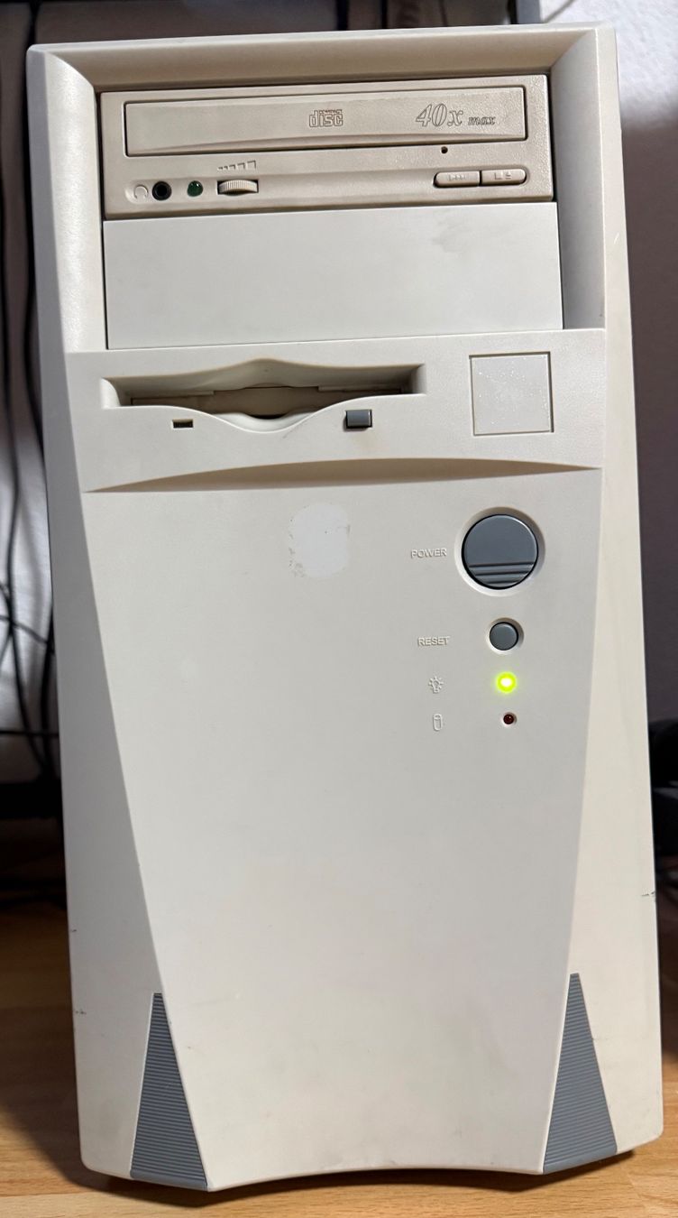PC: Retro Computer Celeron 300, 32MB RAM, 2GB HDD, SB Pro – Usato da Sulgen venduto da thomas_comp